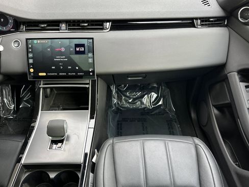 Used 2026 Land Rover Range Rover Evoque S image 29