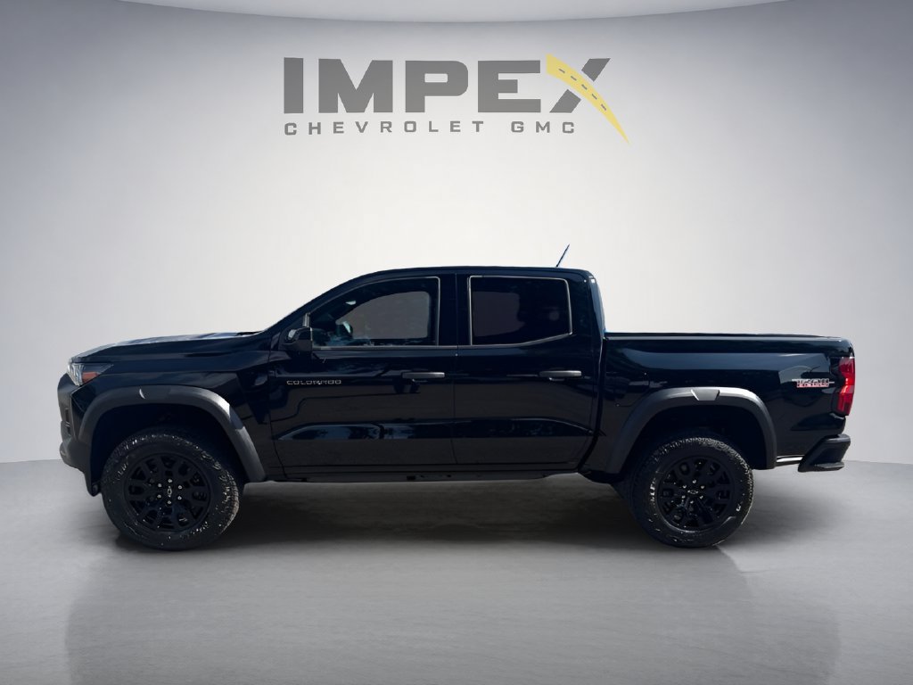 New 2026 Chevrolet Colorado Trail Boss AWD/4WD image 2