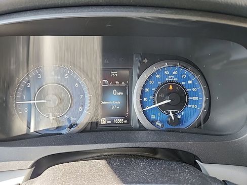 Used 2019 Toyota Sienna LE image 13