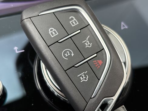 New 2026 Cadillac Escalade Luxury AWD/4WD image 35