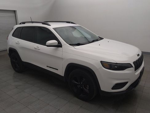 Used 2020 Jeep Cherokee Latitude Plus FWD image 11