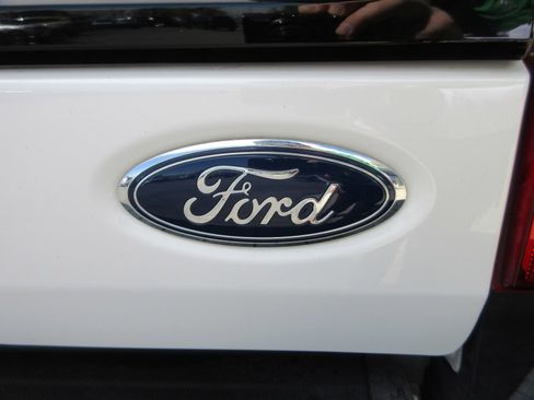 Used 2022 Ford F350 Limited AWD/4WD image 11