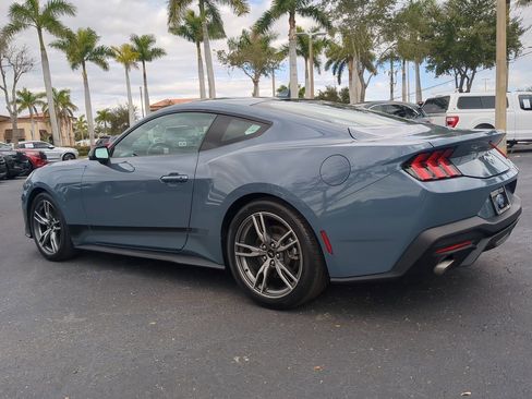 Certified 2024 Ford Mustang Coupe image 6