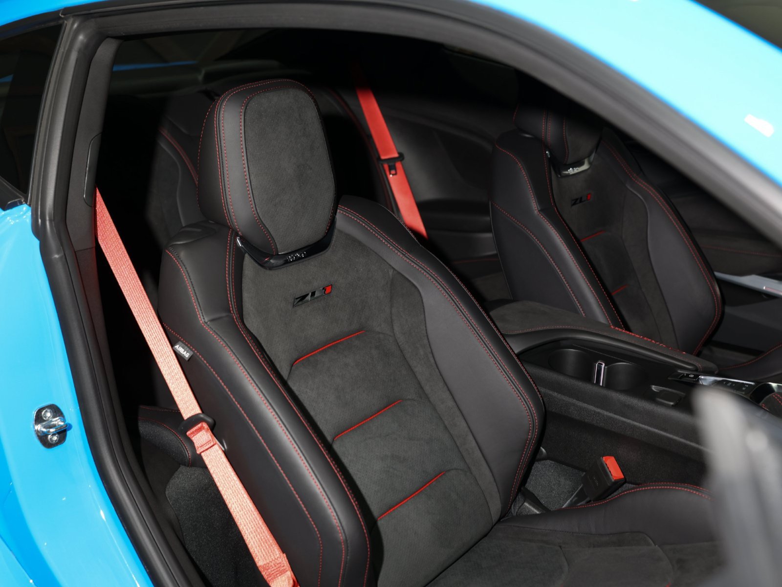 Used 2022 Chevrolet Camaro ZL1 RWD image 45