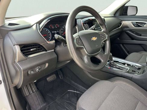 Used 2019 Chevrolet Traverse LS AWD/4WD image 13