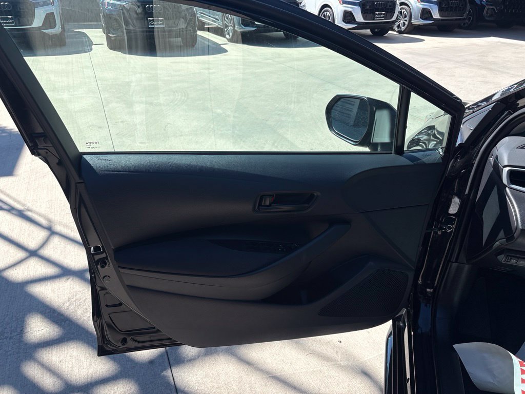 Used 2026 Toyota Corolla LE FWD image 13