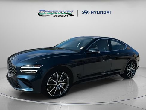 Used 2025 Genesis G70 2.5T image 10
