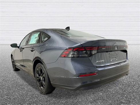 New 2025 Honda Accord SE image 3