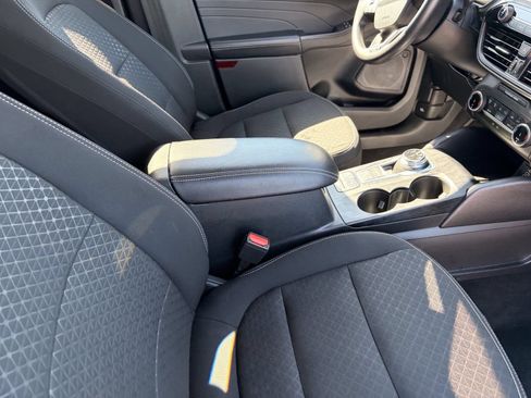 Certified 2025 Ford Escape Active FWD image 10
