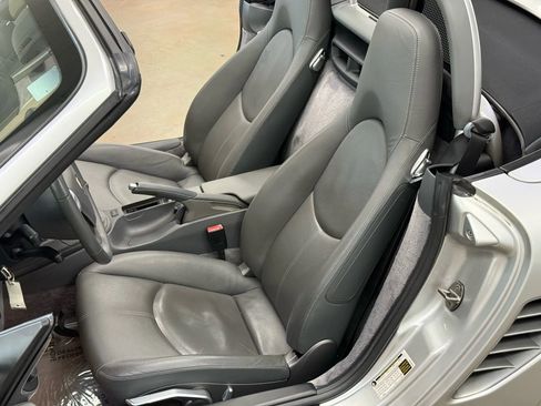 Used 2006 Porsche Boxster image 11