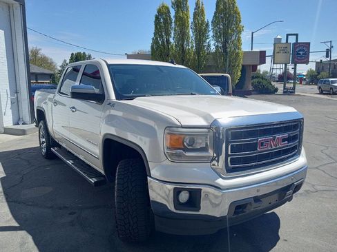 Used 2015 GMC Sierra 1500 SLT w/ SLT Crew Cab Value Package AWD/4WD image 8