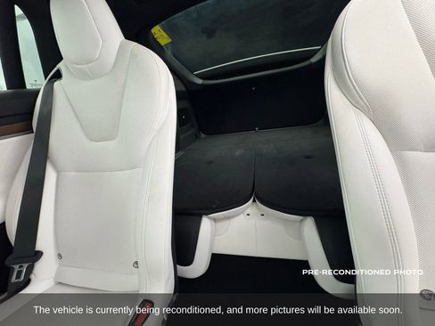 Used 2023 Tesla Model X image 13