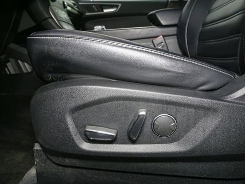 Used 2019 Ford Edge SEL w/ Equipment Group 201A AWD/4WD image 36