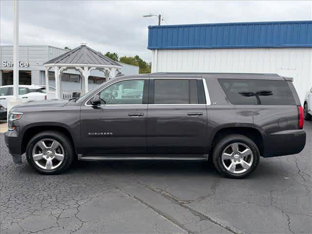 Used 2017 Chevrolet Suburban LT w/ Luxury Package AWD/4WD image 8