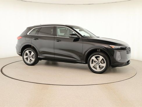 New 2025 Audi Q5 Premium Plus image 9