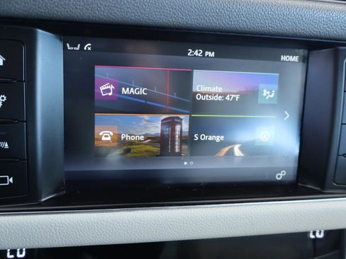 Used 2016 Jaguar XF Prestige image 23