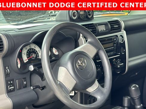 Used 2010 Toyota FJ Cruiser 4WD image 10