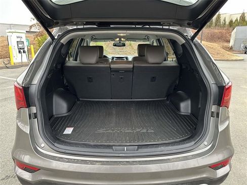 Used 2018 Hyundai Santa Fe Sport image 22