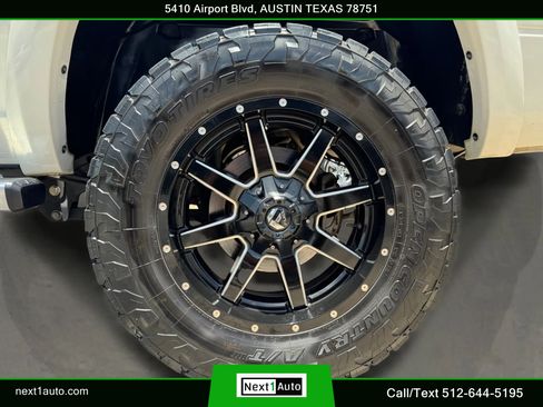 Used 2018 RAM 1500 Laramie w/ Convenience Group AWD/4WD image 38