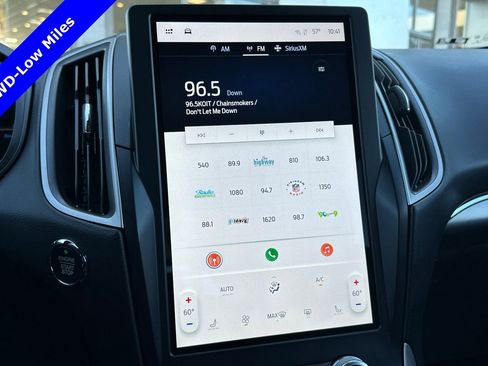 Certified 2022 Ford Edge ST-Line image 18