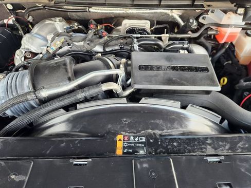 Used 2025 Chevrolet Silverado 2500 ZR2 w/ Technology Package AWD/4WD image 33