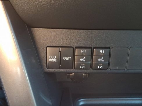 Used 2018 Toyota RAV4 SE w/ Power Extra Value Package AWD/4WD image 22