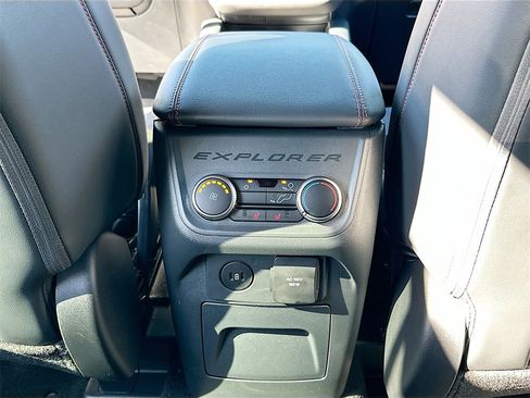 Certified 2025 Ford Explorer ST image 25