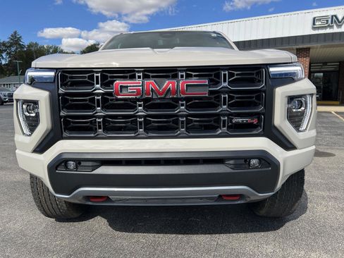 New 2026 GMC Canyon AT4 image 12
