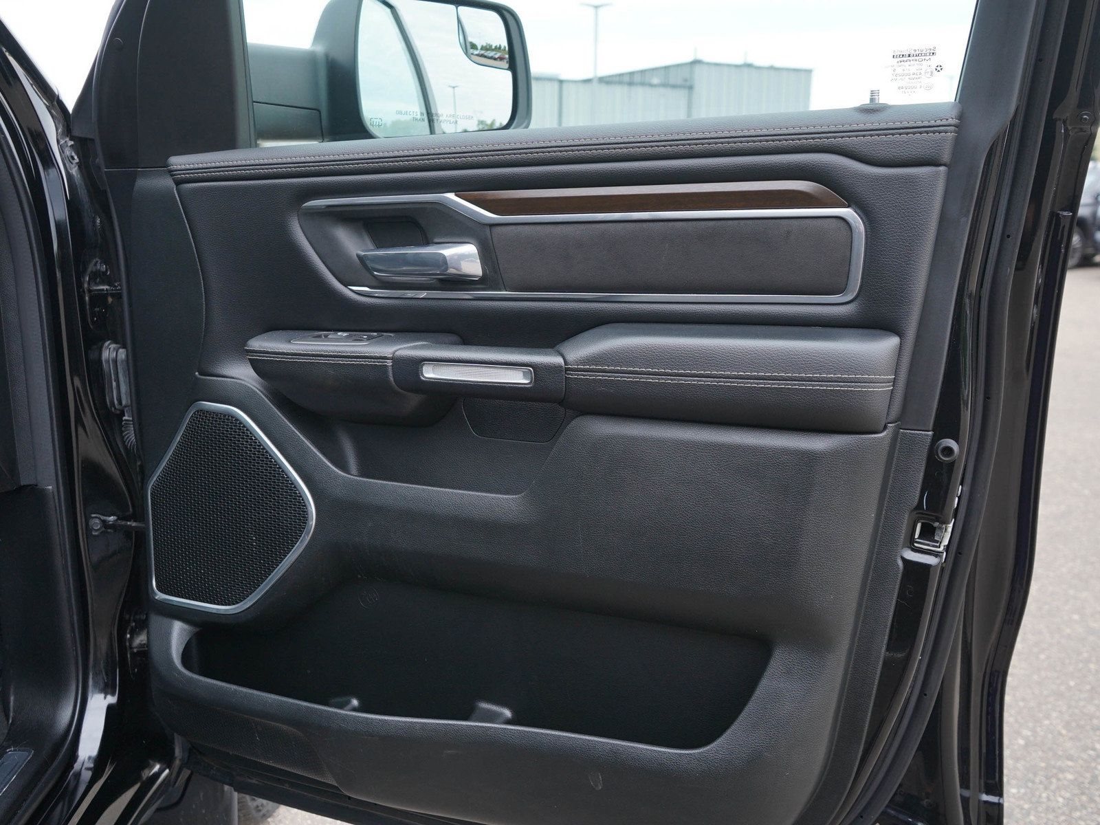 Used 2021 RAM 1500 Laramie AWD/4WD image 10