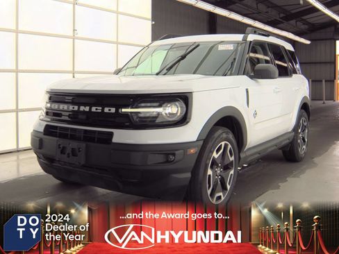 Used 2022 Ford Bronco Sport Outer Banks w/ Tech Package AWD/4WD image 1