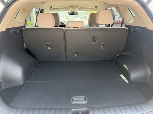 Used 2021 Hyundai Tucson Sport w/ Cargo Package FWD image 11