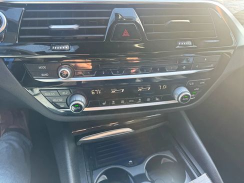 Used 2018 BMW 530e w/ Premium Package 2 image 32