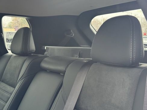 Used 2025 Mitsubishi Outlander SE image 26