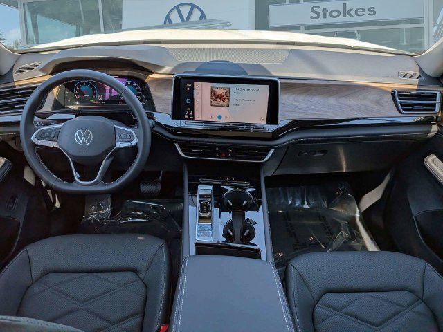 New 2026 Volkswagen Atlas SE FWD image 16