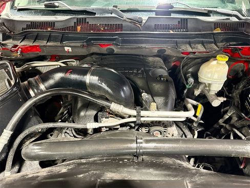 Used 2016 RAM 1500 Laramie image 31