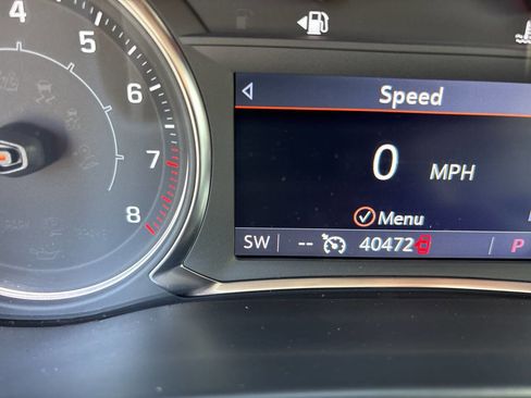 Used 2023 GMC Acadia SLT w/ Preferred Package FWD image 14
