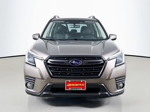 Used 2023 Subaru Forester Limited AWD/4WD image 2
