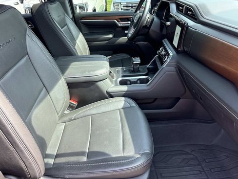 Used 2023 GMC Sierra 1500 Denali w/ Technology Package AWD/4WD image 36
