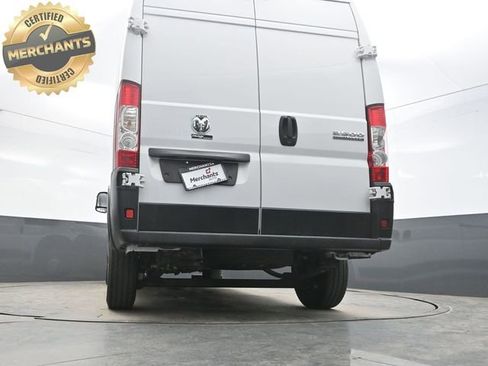Used 2025 RAM ProMaster 2500 w/ Convenience Group image 38