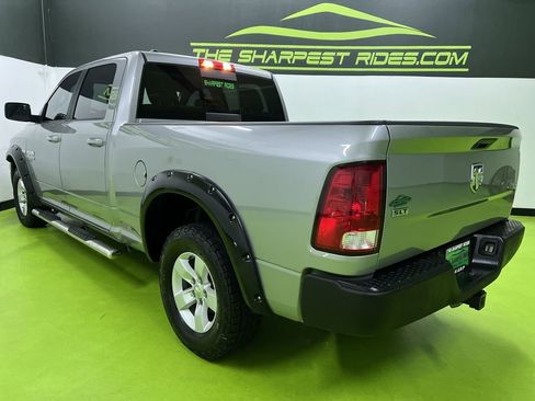 Used 2019 RAM 1500 Classic SLT AWD/4WD image 7