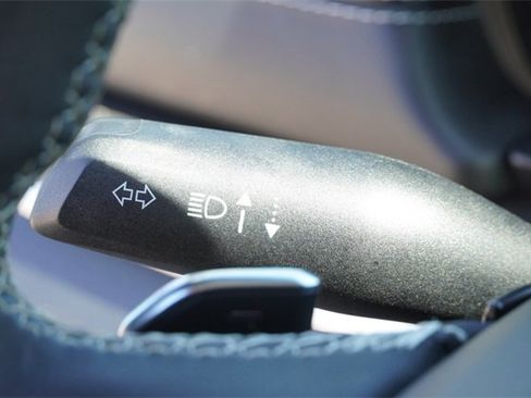 Used 2024 Jeep Grand Cherokee L Limited w/ Black Appearance Package image 32