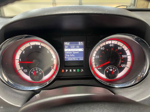 Used 2017 Dodge Grand Caravan GT image 30