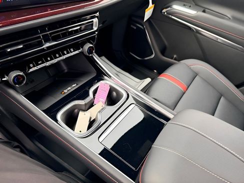 New 2026 Chevrolet Traverse RS w/ LPO, Floor Liner Package image 19