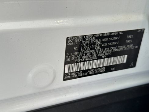 Used 2019 Toyota RAV4 XLE AWD/4WD image 16