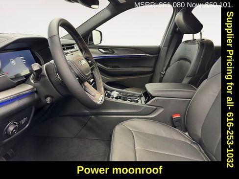 New 2025 Jeep Grand Cherokee Overland image 7