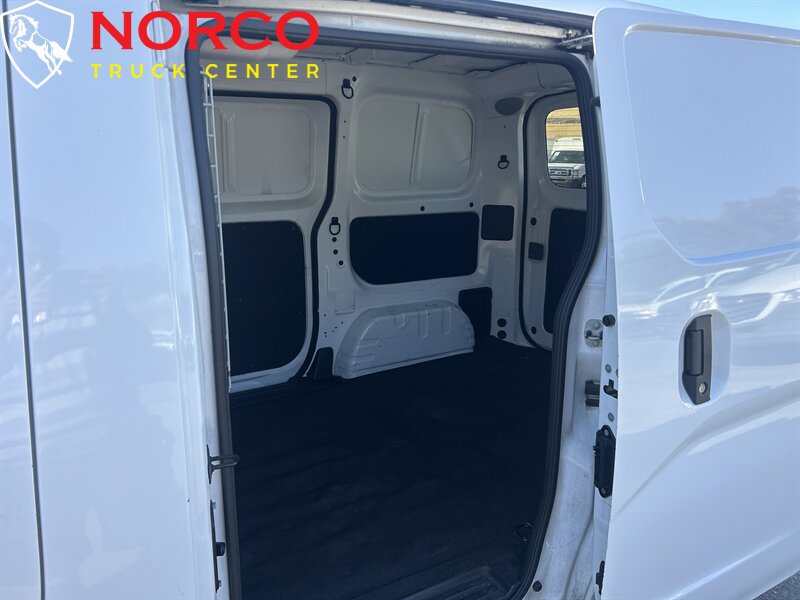 Used 2021 Nissan NV200 SV w/ Back Door Glass Package FWD image 10