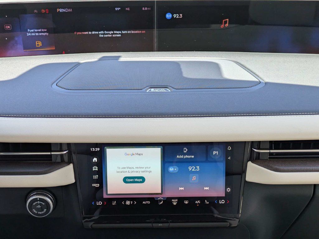 New 2027 Lincoln Navigator Premiere RWD image 19