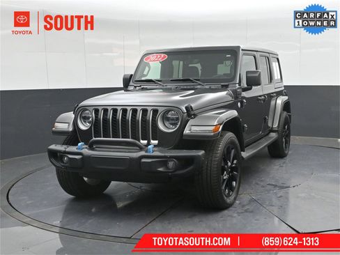 Used 2022 Jeep Wrangler Unlimited Sahara image 6