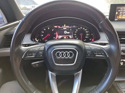 Used 2018 Audi Q7 2.0T Premium AWD/4WD image 22