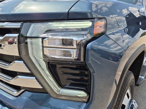 Used 2025 Chevrolet Silverado 3500 High Country w/ High Country Premium Package AWD/4WD image 27